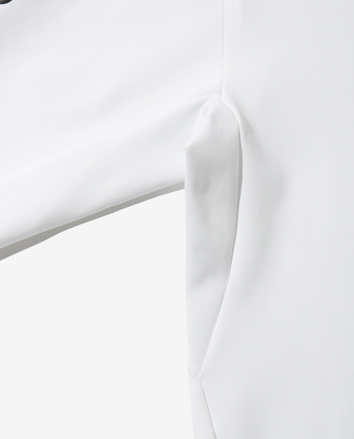 White x White ■ 0_305_DG "2D Cardboard Knit" Long Sleeve Mock Neck