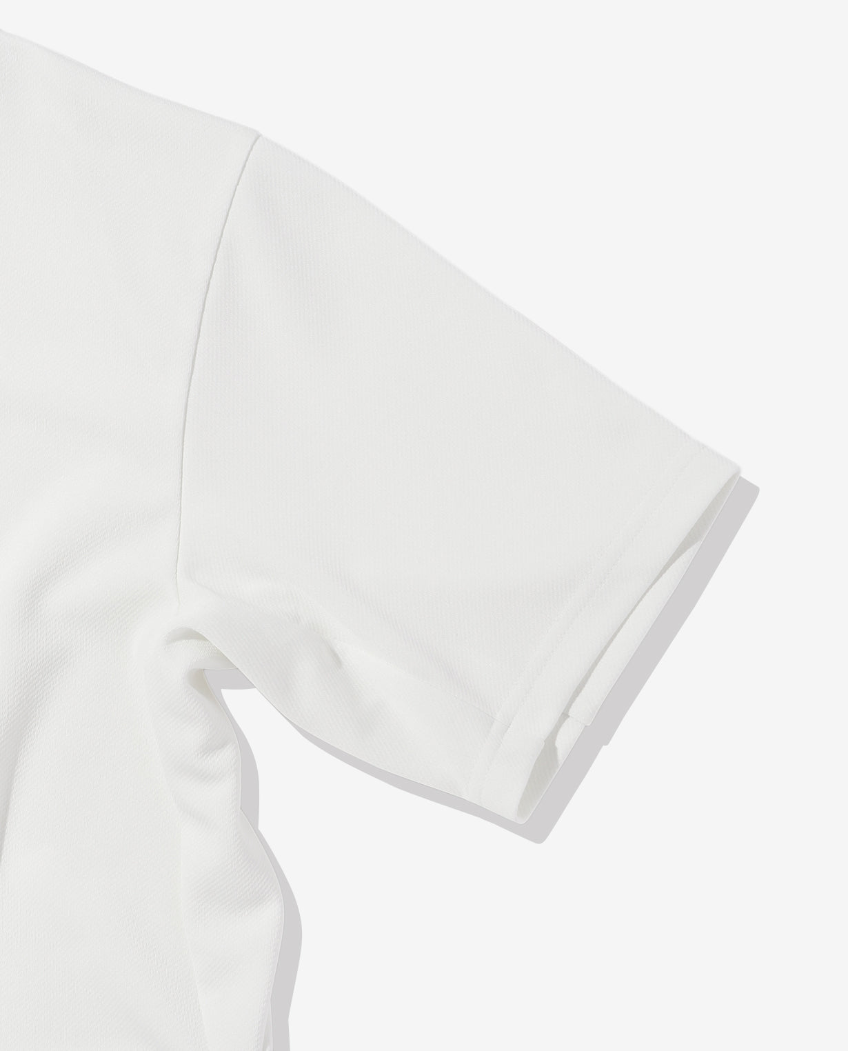 White x White ■ 0_302_G Mesh Short Sleeve Mock Neck