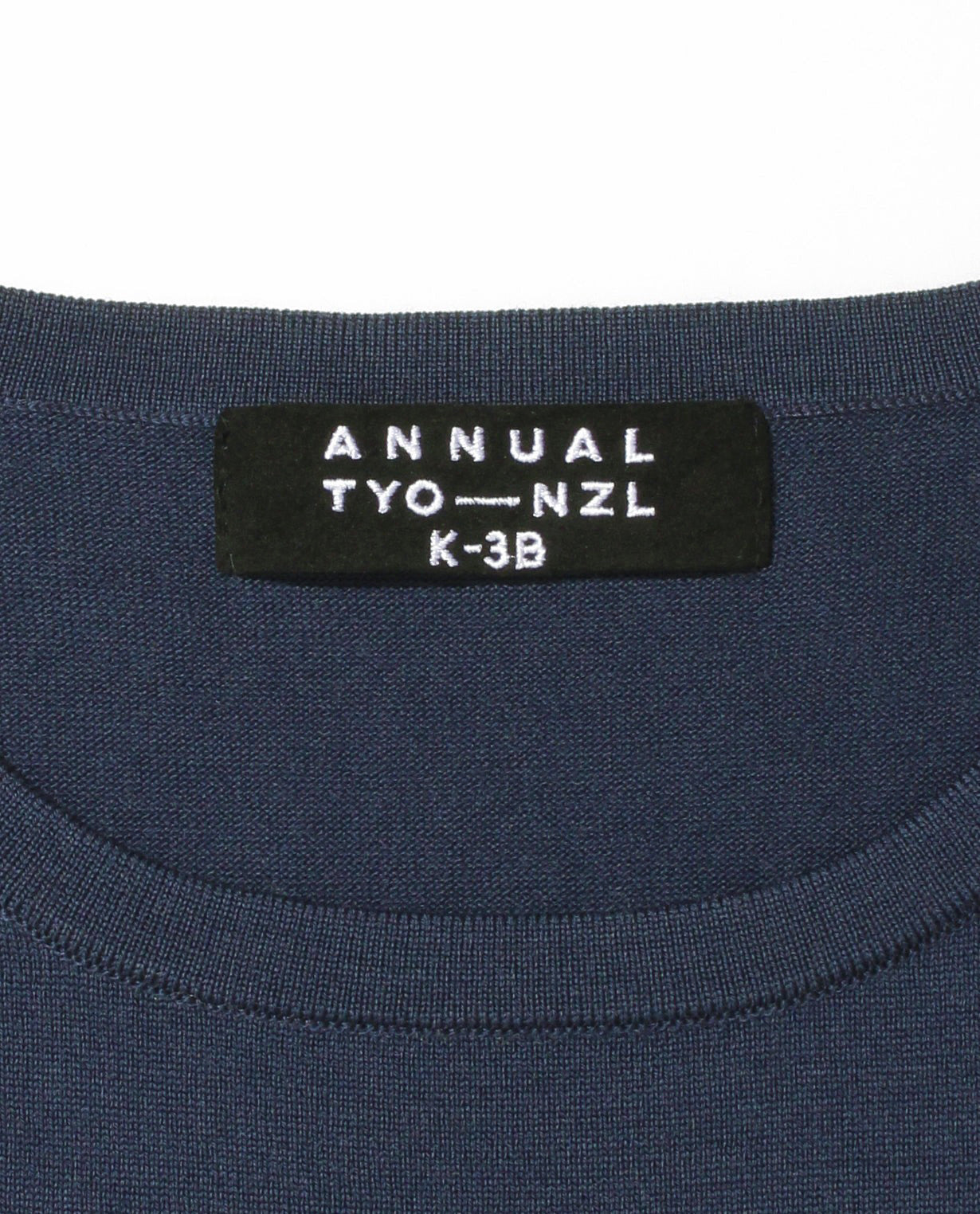 447_QX ANNUAL×K-3Bダブルネーム クルーネックセーター (ネイビー)