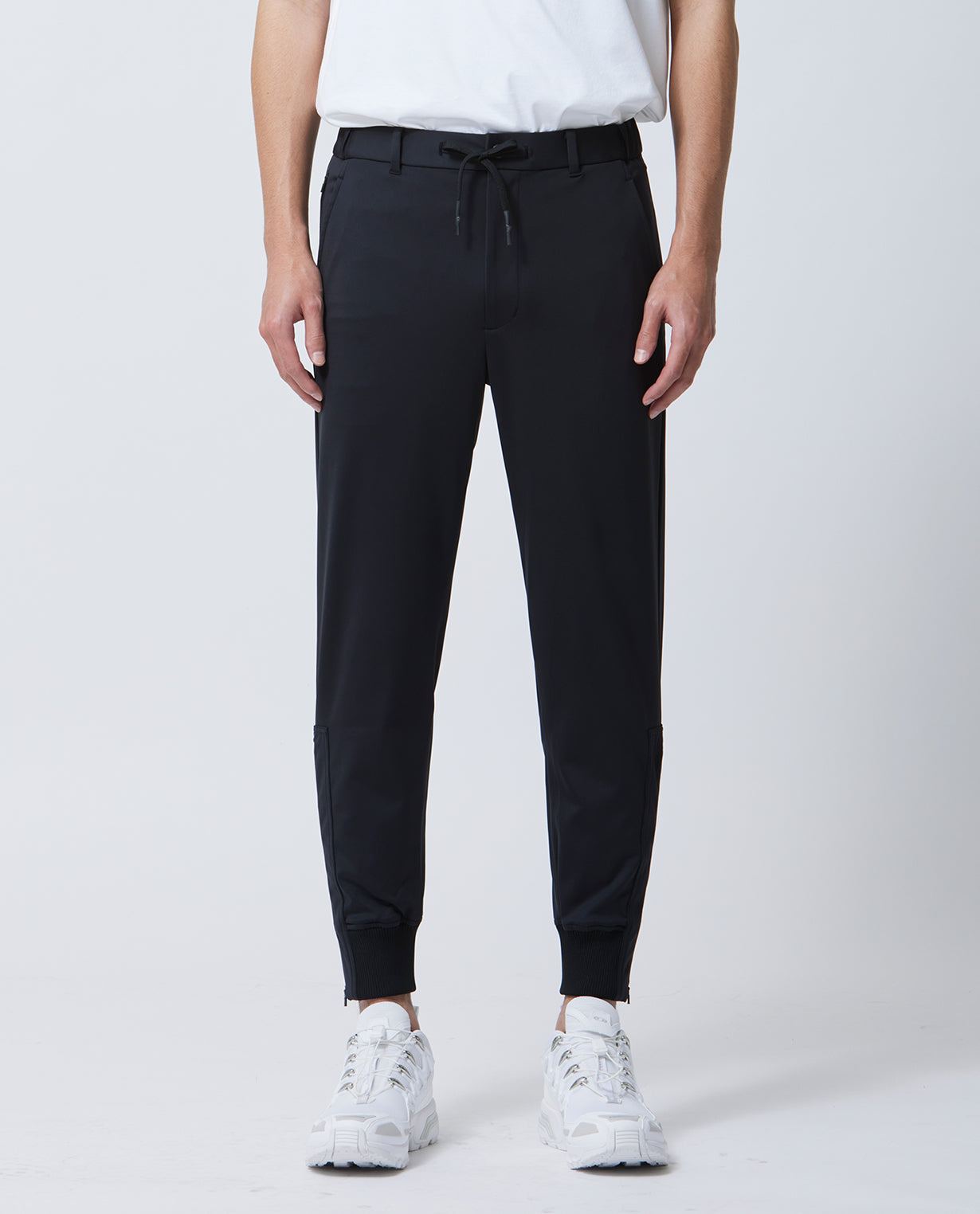 Black ■ 124_N 24HR-WEARABLE Military Jogger