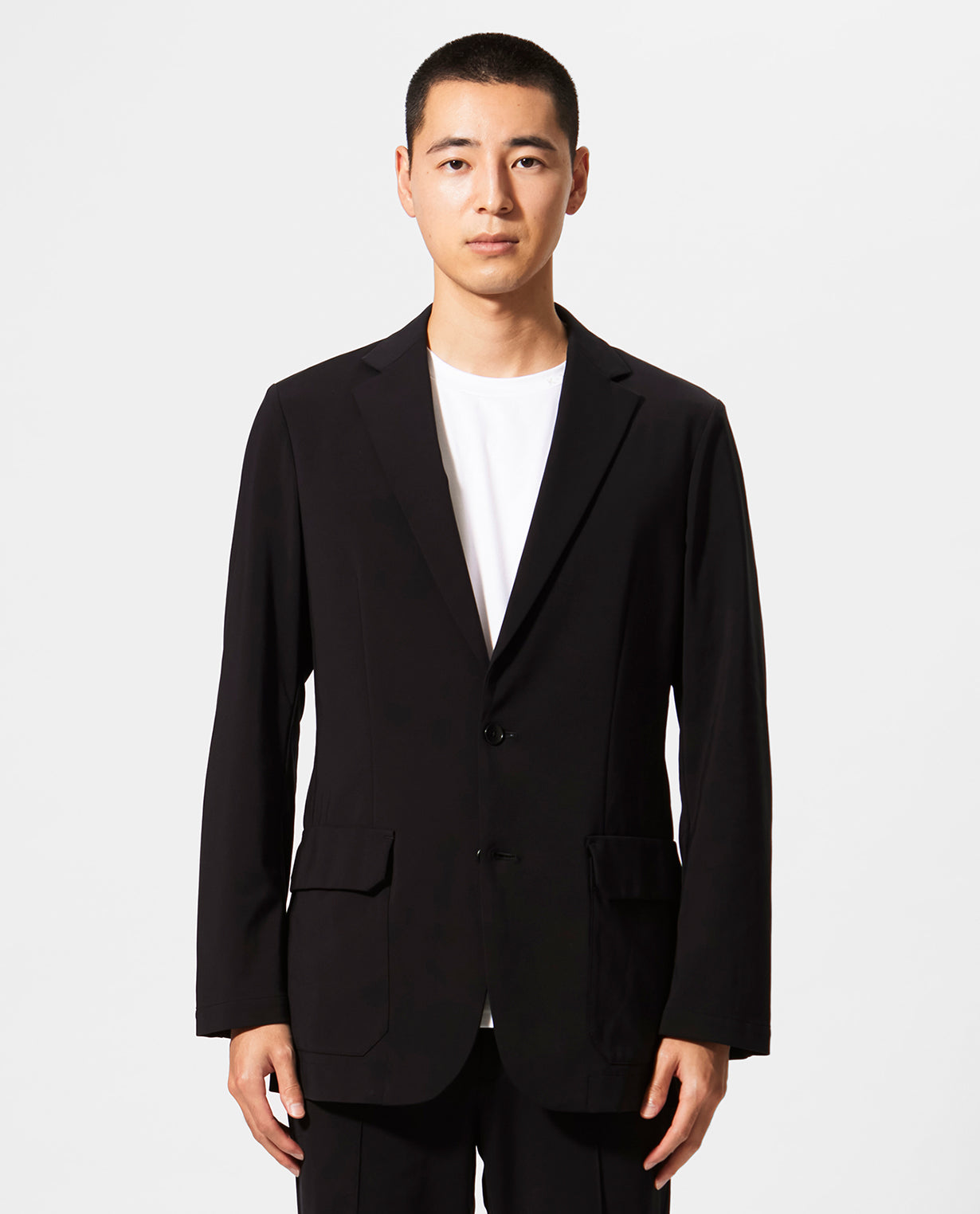 モデル身長185cm 着用サイズ2(L)