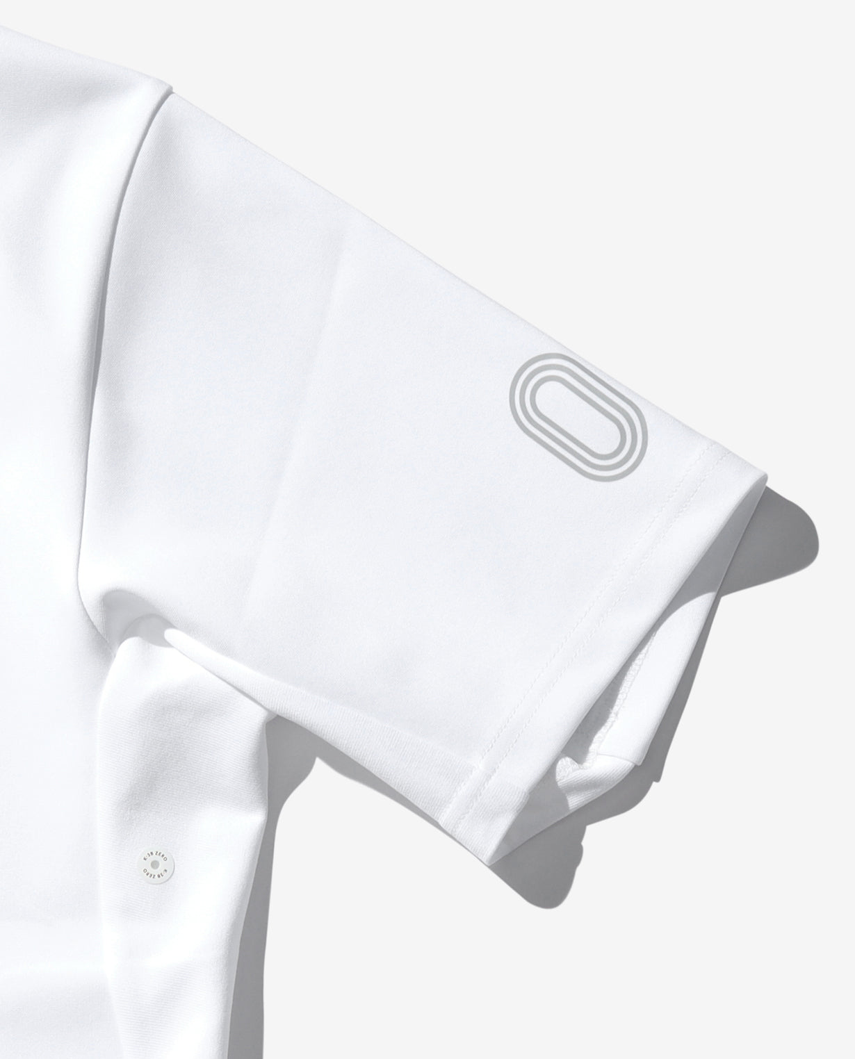 White ■ 0_302_D Cardboard short-sleeved mock neck T-shirt