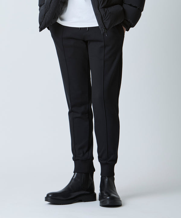 Black ■ 155_QX Wool double-face pin-tuck jogger pants