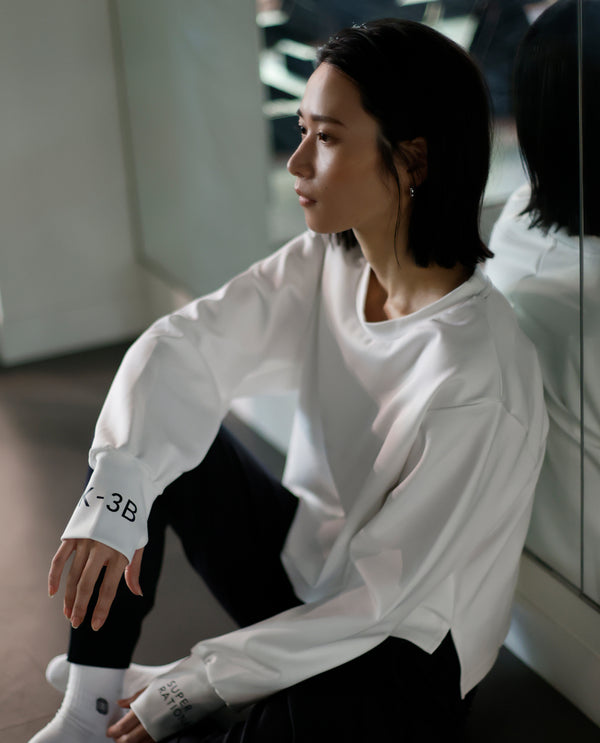 White ■ 0311_D Wristband T-shirt Sweatshirt