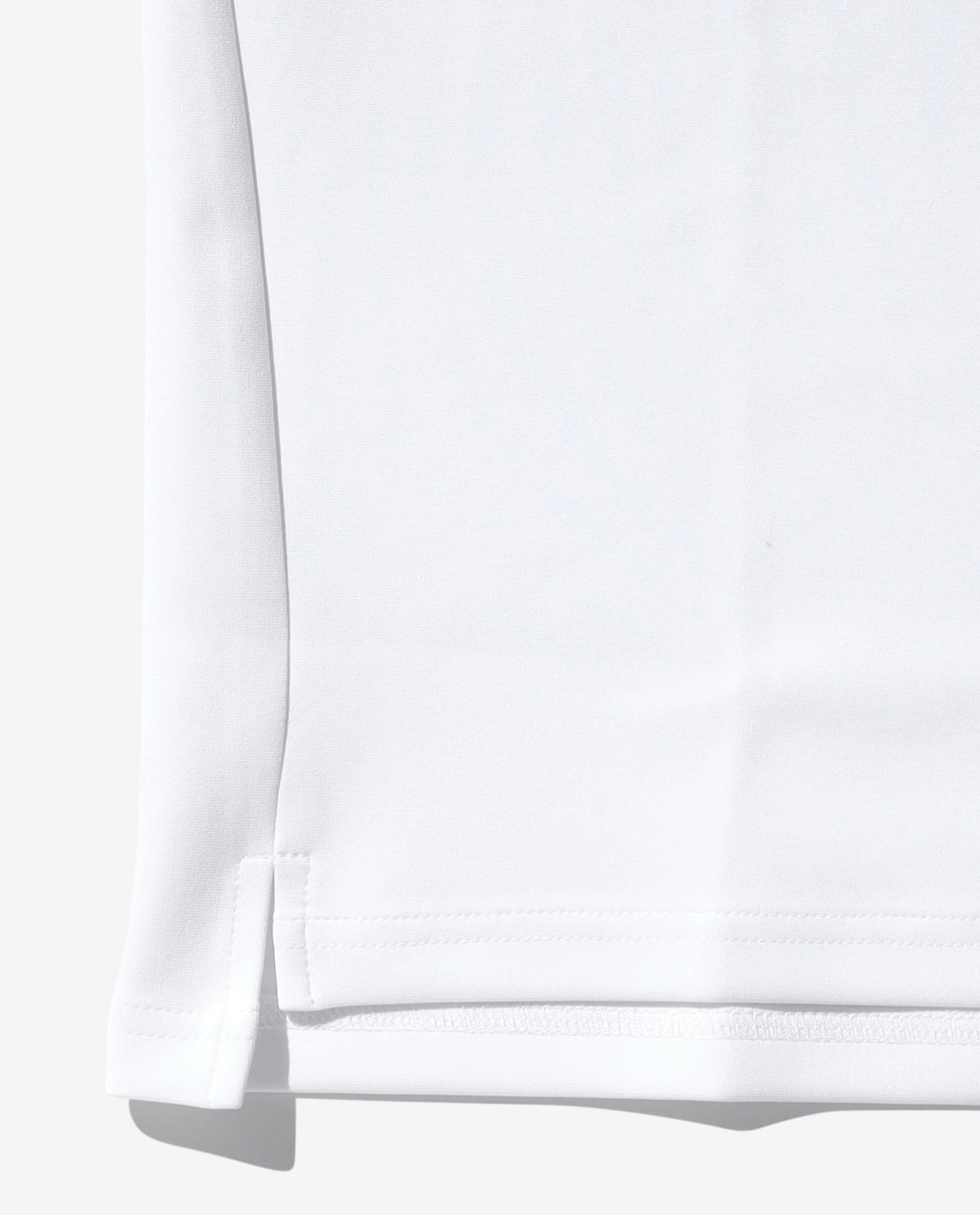 ■ホワイト 0_302_D ダンボール半袖モックネックTシャツ
