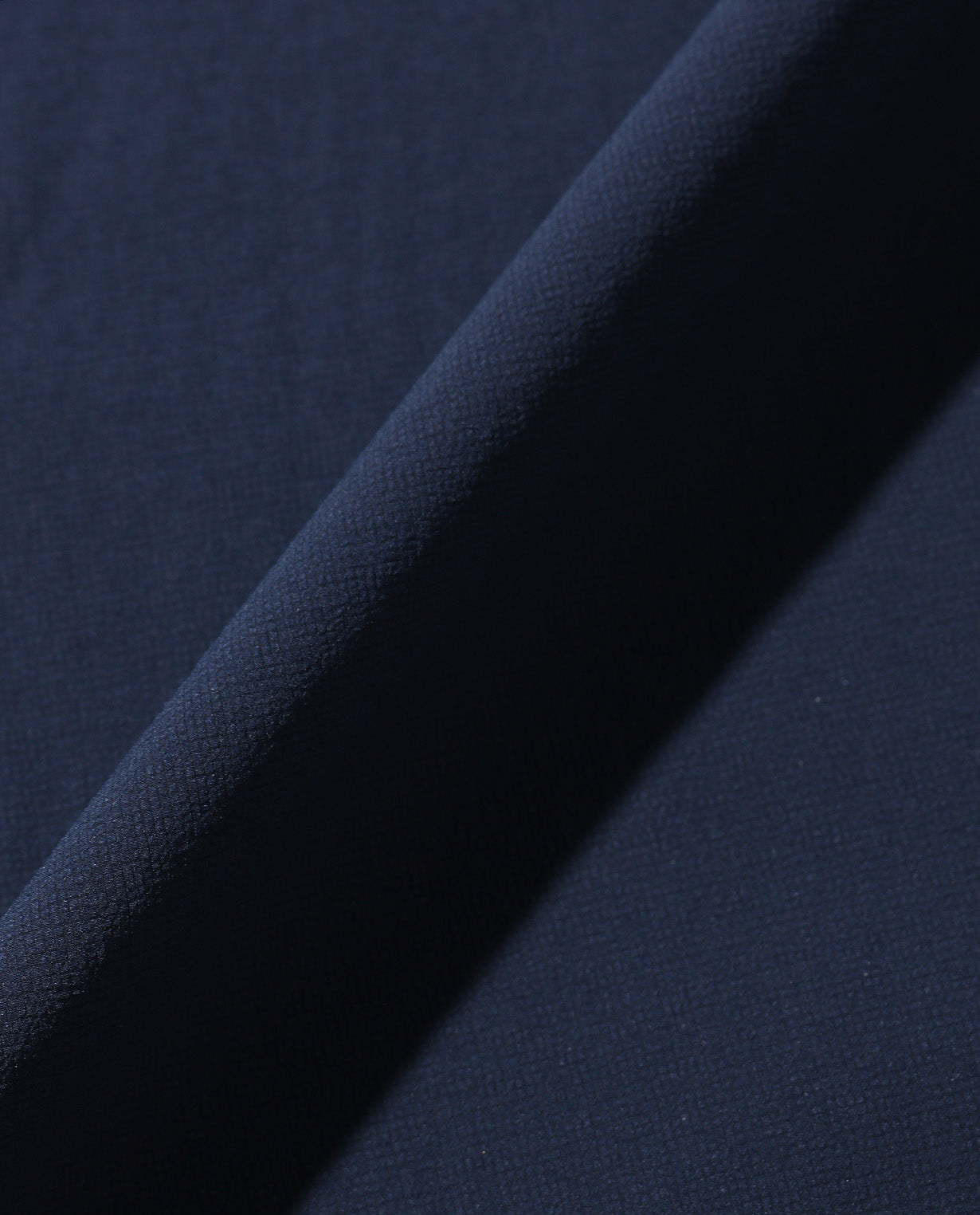 □カーボンネイビー 0_031_Z 無縫製”Zシリーズ” ライトボックスシャツ 