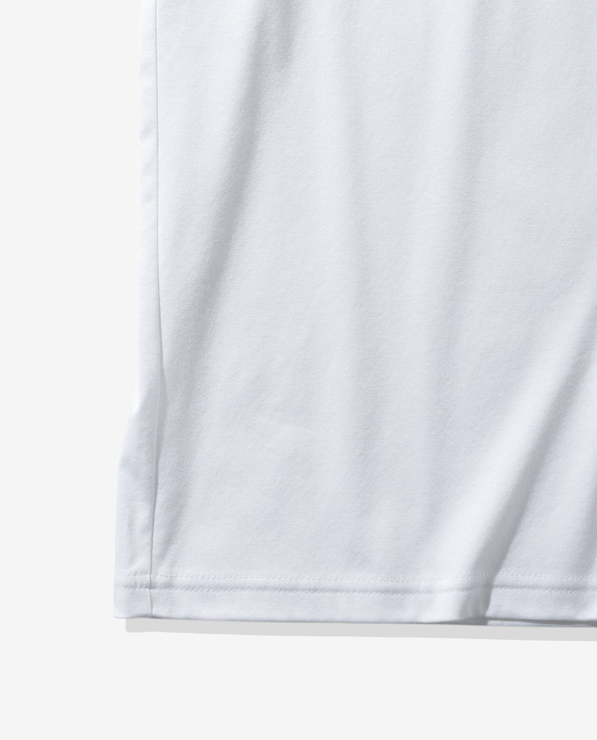 ■ホワイト 037_WG メトロポリスカモ ロゴプリント スムースコットンTシャツ